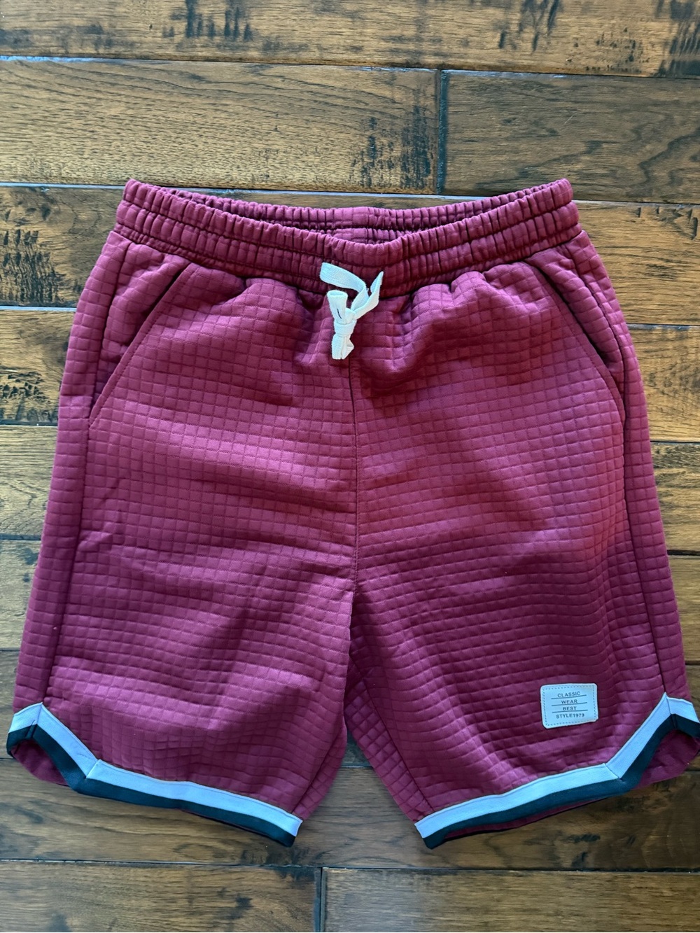 Men’s Maroon Athletic Shorts with Contrast Trim